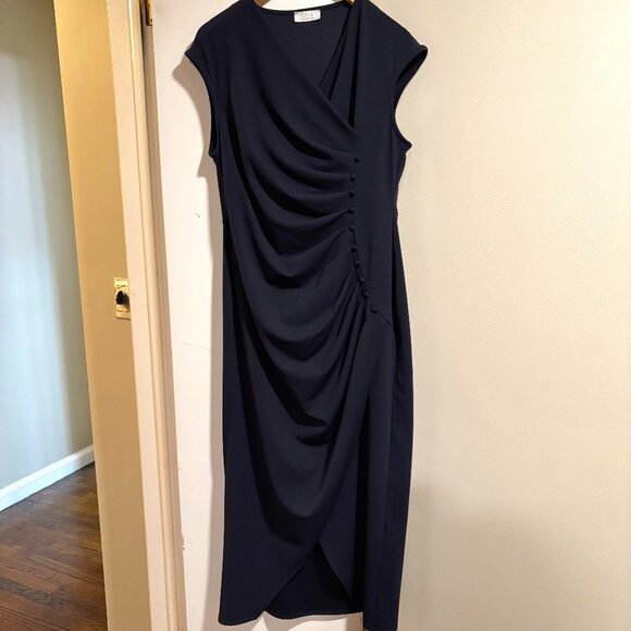 Quiz Women's Scuba Crepe Ruched Button Detail Maxi Dress SZ: 14 - Picture 1 of 16